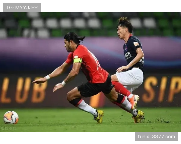 瓜达拉哈拉近两轮联赛防守问题凸显,连场丢球引发关注 瓜达拉哈拉近两轮联赛防守问题凸显,连场丢球引发关注